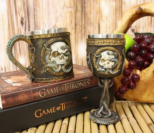 Miniatura 8 de Ebros Nautical Cthulhu Cósmico Octopus Wrecking Cráneo humano en marco de ojo de buey con ancla taza de bebida de resina de 13 oz con forro de acero