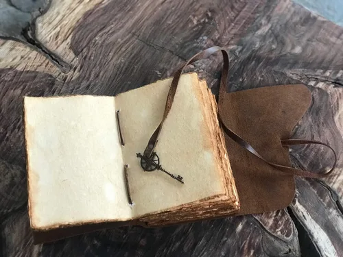 Miniatura 8 de Wanderings Diario de cuero vintage – 5 x 7 pulgadas – Diario encuadernado de cuero antiguo hecho a mano con papel de borde de Deckle antiguo – Marrón