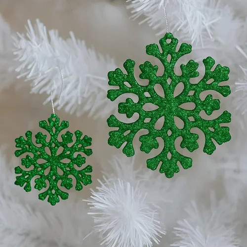 Miniatura 6 de Adornos de Navidad verdes – Juego de 32 piezas de decoraciones de plástico inastillables para árbol de Navidad, 16 bolas de nieve con purpurina