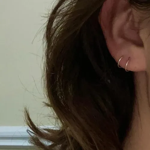 Miniatura 3 de Aretes de aro dobles para piercing individual, aretes dobles para un agujero dorado, piercing falso de plata, piercing doble de cartílago hecho a