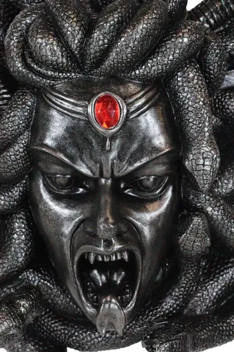 Miniatura 7 de Ebros Mitología griega Gorgona Diosa Medusa Cabeza con pelo de serpientes y frasco rojo de gema de sangre Decoración de pared Estatua de 16 pulgadas
