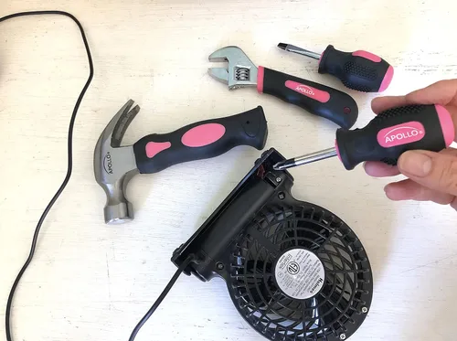 Miniatura 4 de Apollo Tools - Juego de herramientas cortas de 4 piezas para manos pequeñas y espacios reducidos. Conveniente y compacto juego de herramientas Rosa