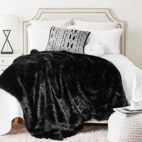 Miniatura 3 de BATTILO HOME Manta de Tiro de Piel Sintética Negra Mullida y Lujosa, Manta Negra para Sofá, Sillón, Silla, Cama, Mantas de Piel Mullida, Suave