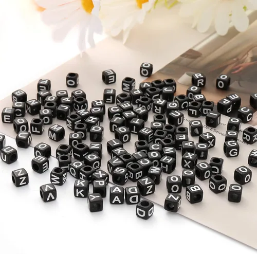 Miniatura 4 de ToBeIT Cuentas acrílicas del alfabeto de la A a la Z, 1000 cuentas para hacer joyas, pulseras, collares (0.236 pulgadas) (negro)