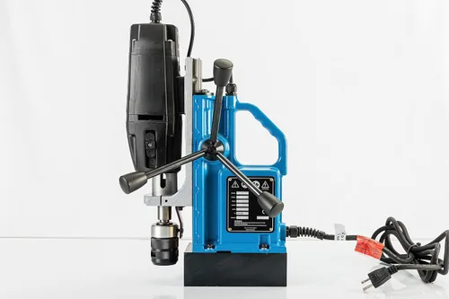 Miniatura 2 de Unibor EQ50 3MLC - Taladro magnético QuickHitch, versátil y duradero, 2 velocidades de engranaje para un corte óptimo, ideal para trabajos de metal