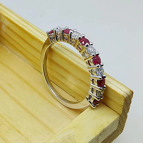 Miniatura 2 de Dazzlingrock Collection Banda alternativa de piedras preciosas y diamantes redondos para mujer en oro