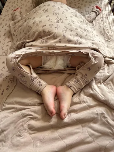 Miniatura 66 de GUNAMUNA Pijama unisex convertible ultrasuave para bebé, mameluco con cremallera para pañales, recién nacido a 24 meses