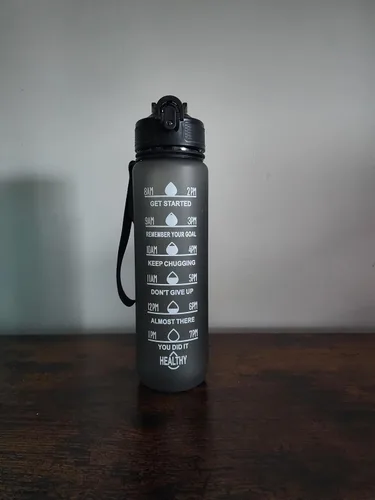 Miniatura 3 de Botella de agua deportiva con marcador de tiempo, 32 onzas, seguimiento motivacional, sin BPA, azul, verde y negro (negro)