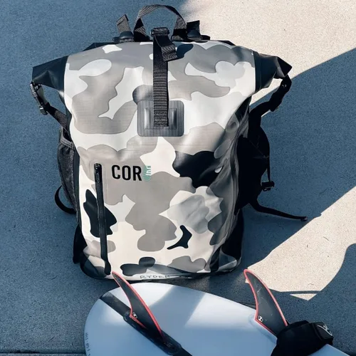 Miniatura 9 de COR Surf Mochila impermeable con funda para laptop Senderismo resistente, mochila seca para kayak Cierre enrollable (camuflaje de 40 litros)
