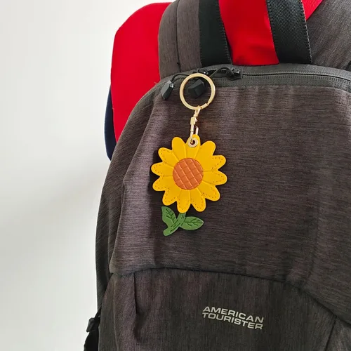 Miniatura 30 de CATCH ON Paquete de 2 fundas de cuero para Airtag para llavero, bonitos accesorios Kawaii adecuados para Airtag