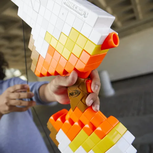 Miniatura 8 de Nerf Minecraft Sabrewing Arco Lanzador Motorizado, 8 Dardos Elite, Clip de 8 Dardos, Lanzadores de Espuma de Juguete Eléctricos Totalmente