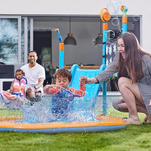 Miniatura 3 de Plum Play Kids Splash Pad Station Equipo de juego de tobogán acuático - Juguetes de agua para niños al aire libre, piscina con aspersor para niños
