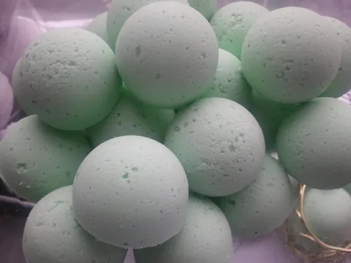 Miniatura 3 de 14 bombas para baño Spa Girl Fizzies con manteca de karité, ultra Hidratante (12 onzas), ideal para piel seca, todos los tipos de piel, envuelto a