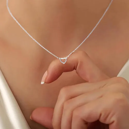 Miniatura 5 de Collar de corazón en capas de plata chapada en oro de 14 quilates para mujer, delicado y moderno colgante de corazón pequeño, collar de corazón