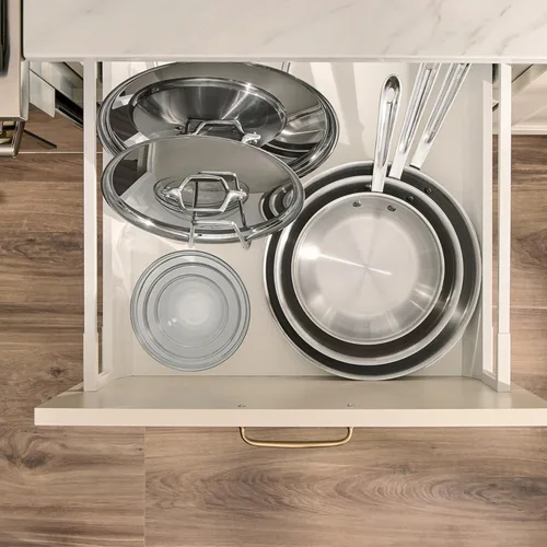 Miniatura 8 de All-Clad D3® - Juego de sartenes de acero inoxidable de 5 piezas, fabricado en Estados Unidos, incluye sartenes de 8, 10 y 12 pulgadas con tapa