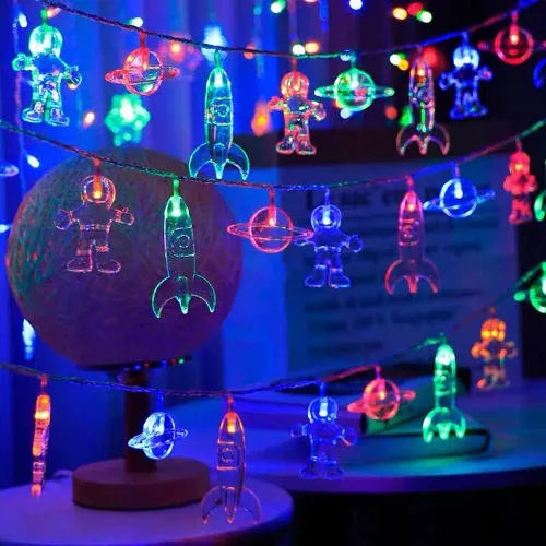Fielegen Guirnalda de 30 luces LED para habitación de niños de 16.4 pies, astronauta, nave espacial, cohete, luces temáticas de vacaciones para Nave