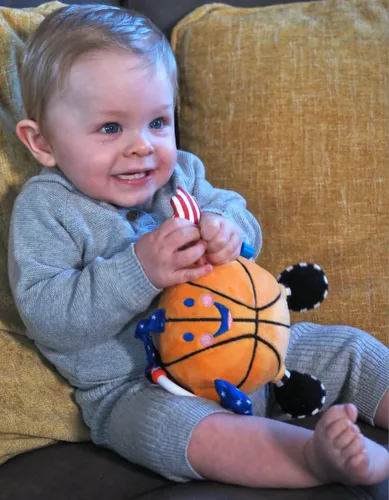 Miniatura 3 de Balón de baloncesto para bebé recién nacido, ideal desde el nacimiento hasta los 2 años, fantástico primer baloncesto, juega e inspira a tu estrella