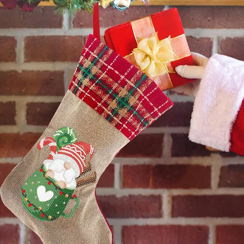 Miniatura 3 de LUSandy Calcetines colgantes de Navidad 5D con pintura de diamante de Papá Noel, adornos colgantes de 14 pulgadas, bolsa de dulces de Navidad