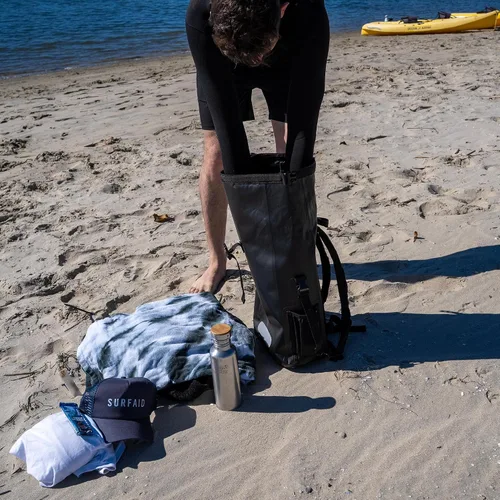 Miniatura 8 de Ho Stevie! Mochila de surf impermeable de 25 litros, diseñada para la aventura, cierre superior enrollable que mantiene tu equipo seco en la bolsa