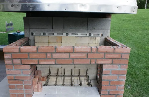 Miniatura 6 de Executive Deals Ladrillo de fuego aislante para hornos, hornos, chimeneas, forjas, 4 piezas de ladrillo completo (9 x 4.5 x 2.5 pulgadas) 2300F