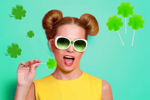 Miniatura 6 de Día de San Patricio 25 paletas de trébol verde, chupones de dulces de trébol, recuerdo de fiesta, envueltas individualmente (paquete de 25) sabor