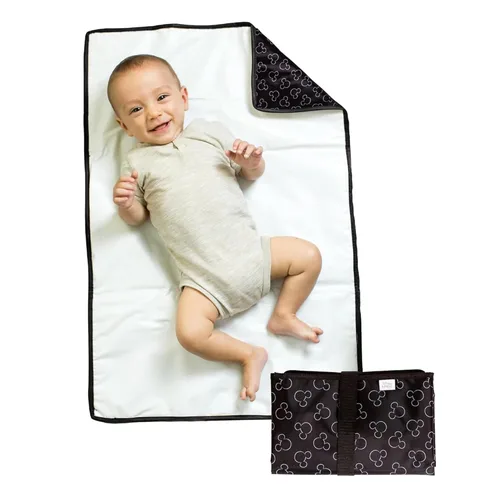 Disney Baby by J.L. Childress - Cambiador portátil de cuerpo completo para bebé, Mickey Black, 19 x 30 pulgadas (paquete de 1)