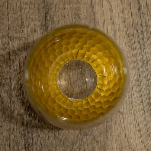 Miniatura 5 de Copas de vino sin tallo, juego de 2, 18 onzas, diseño de panal dorado