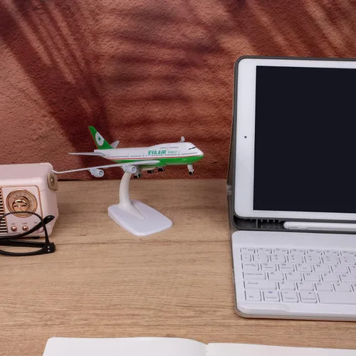 Miniatura 3 de EVA Air Boeing 747 1:300 escala modelo plano para regalo y decoración