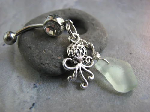 Miniatura 5 de Octopus Belly Button Ring with Light Seafoam Sea Glass Charm