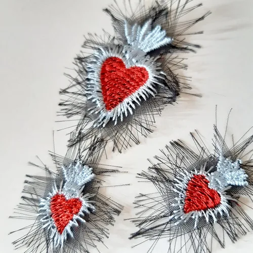 Miniatura 4 de Moks(p)403 Set 3 pc patch, Heart embroidered small patch, Sacred Heart patch - milagro
