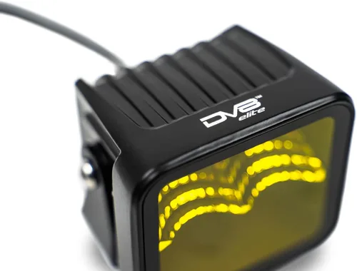 Miniatura 6 de DV8 Offroad Cápsula de luz LED ámbar todoterreno serie Elite de 3 pulgadas Patrón de luz de inundación Tamaño: 3 "x 3" x 2.75 pulgadas Carcasa