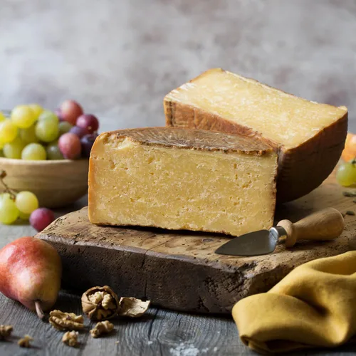 Miniatura 6 de Pecorino suave de Reggio Emilia Appenines 1.7lbs - 0.8kg - EMILIA FOOD LOVE Selected with love in Italy (rueda suave, medio queso)