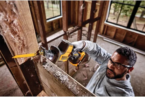Miniatura 3 de DEWALT Sierra recíproca ATOMIC 20V MAX* con una sola mano, inalámbrica, solo herramienta (DCS369B)