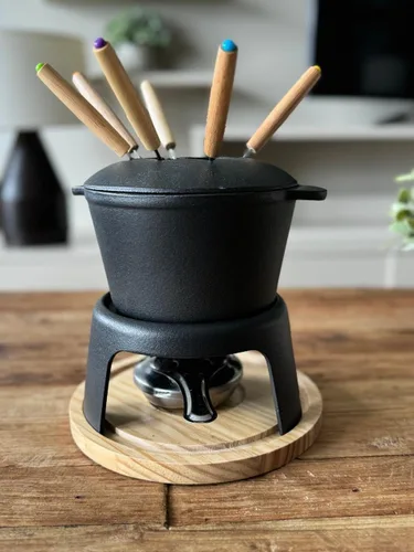 Miniatura 2 de Juego de fondue tradicional de hierro fundido esmaltado negro mate para fondue suiza, 12 piezas, para carne, chocolate y queso, hierro fundido