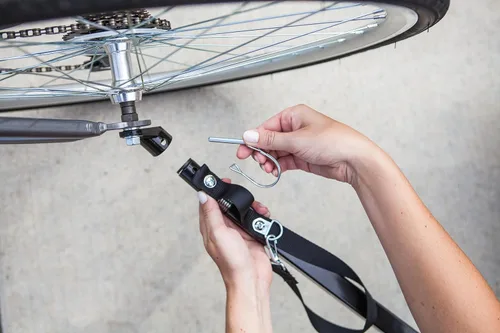 Miniatura 9 de Schwinn Remolque para bicicleta de carga Day Tripper, marco plegable, ruedas de liberación rápida, rojo / gris