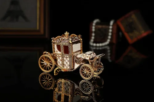 Miniatura 5 de QIFU Caja de baratija pintada a mano con bisagras, regalo único para la familia