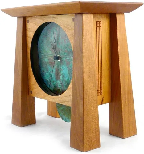 Miniatura 3 de Prairie Style - Reloj de repisa/estante con cara de cobre y péndulo, madera de cerezo americano hecho a mano, 12 pulgadas