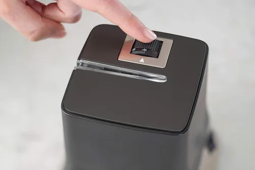 Miniatura 4 de Smith's 51111 Mesa Diamond - Afilador de cuchillos eléctrico ajustable – Negro – Rueda de afilado abrasivo + guías de cuchillas – Accesorios