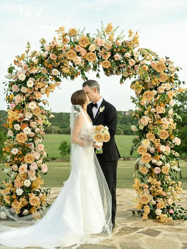 Miniatura 30 de N&T NIETING Flores artificiales, rosas artificiales de color rosa intenso, 50 piezas de flores falsas con tallo para ramos de boda DIY, centros