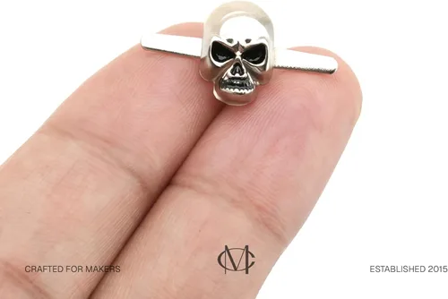 Miniatura 2 de CRAFTMEMORE Paquete de 10 adornos de piel con forma de calavera y forma gótica de hueso (pequeño, 0.315 x 0.551 in, plateado)