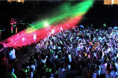 Pintura UV de neón lavable amarilla de 5 galones que brilla bajo la luz negra, para fiestas de chapoteo, fiestas de pintura y carreras de color