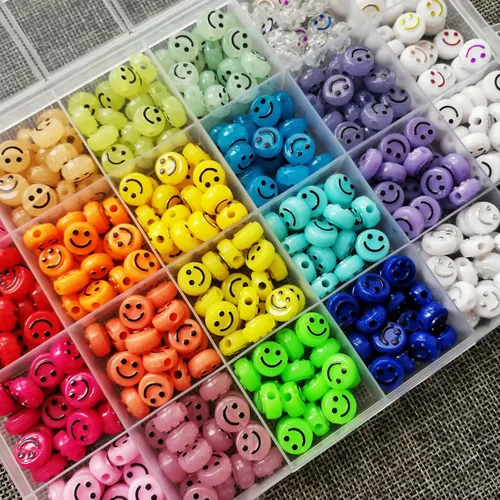 Miniatura 5 de Amaney - 480 cuentas de cara sonriente de 24 colores, 0.394 pulgadas, cuentas espaciadoras acrílicas grandes para joyas, pulseras, aretes, collares