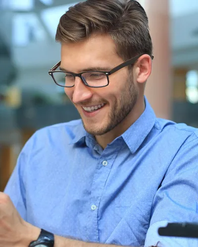 Miniatura 3 de LADEESSE 5 unidades de lentes de lectura para mujeres - Lentes correctores con bloqueo de luz azul para computadora, antideslumbrantes, para hombres