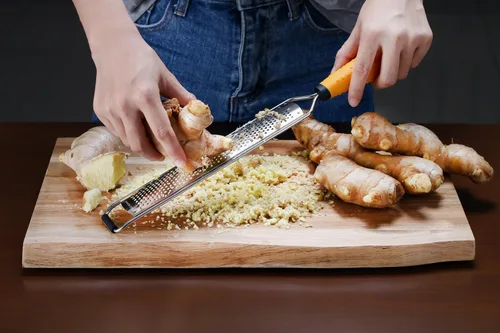 Miniatura 6 de Deiss PRO - Rallador de queso resistente y rallador de queso, rallador de verduras y pelador giratorio de verduras, pelador afilado de acero