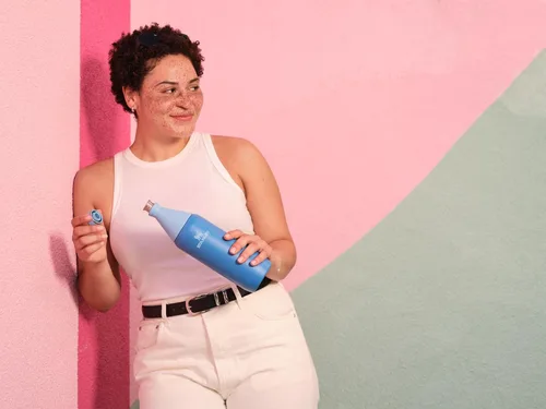 Miniatura 4 de Stanley All Day Slim Bottle de 34 onzas, tapa giratoria con sello a prueba de fugas, diseño delgado para viajes y gimnasio, botella de agua aislada