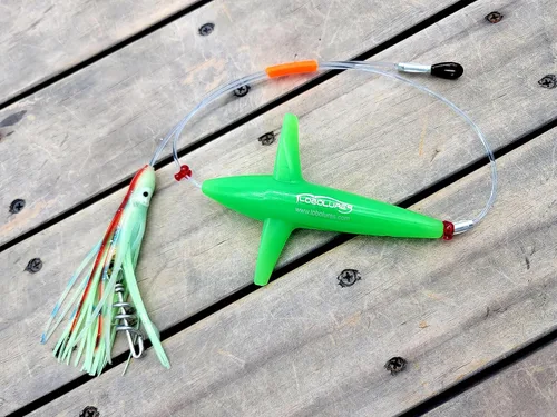 Lobo Lures Add-a-Bird - Señuelo giratorio de arrastre con cadena de margarita, 400 libras y sacacorchos de 750 libras Resplandor verde/LUMO