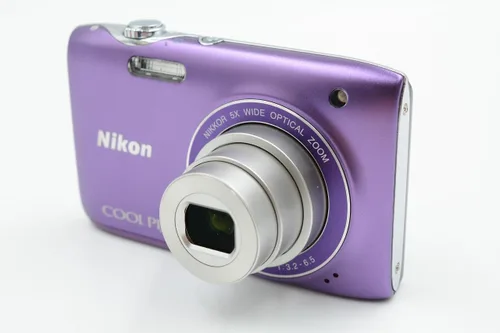 Miniatura 2 de Nikon Coolpix S3100 14 MP cámara digital con lente de zoom óptico de gran angular NIKKOR de 5x y LCD de 2.7 pulgadas (Morado) (modelo antiguo)