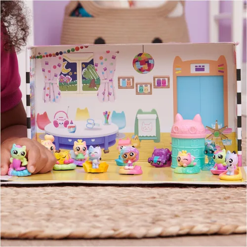 Miniatura 4 de Gabby's Dollhouse, Meow-Mazing - Juego de 12 figuras de juguete con temática de arcoíris (exclusivo de Amazon) para niños a partir de 3 años