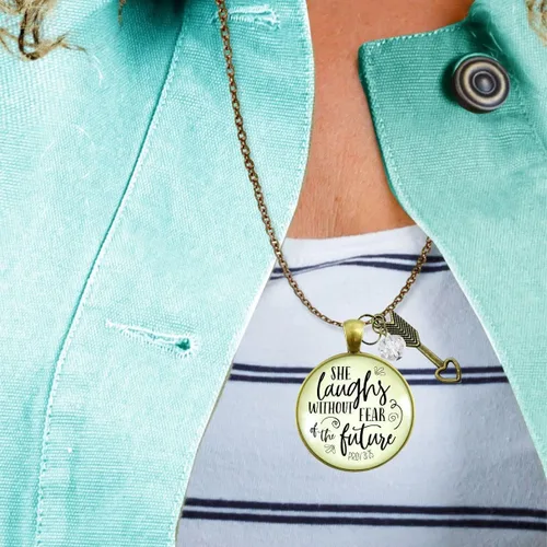 Miniatura 49 de Gutsy Goodness Collar inspirado en la mujer de la fe, colgante hecho a mano con mensaje de esperanza