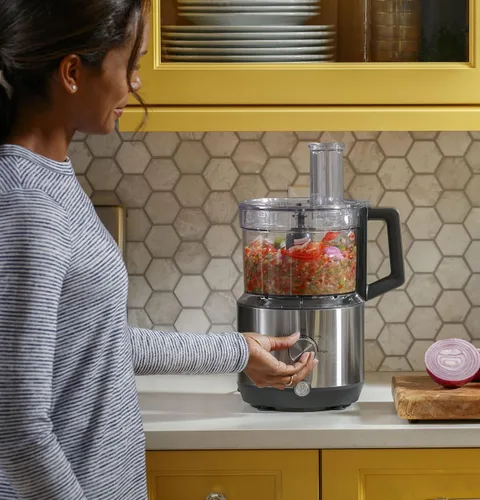 Miniatura 6 de GE Procesador de alimentos, picadora grande de verduras de 12 tazas para triturar, picar, cortar en cubitos y amasar, 9 accesorios de acero